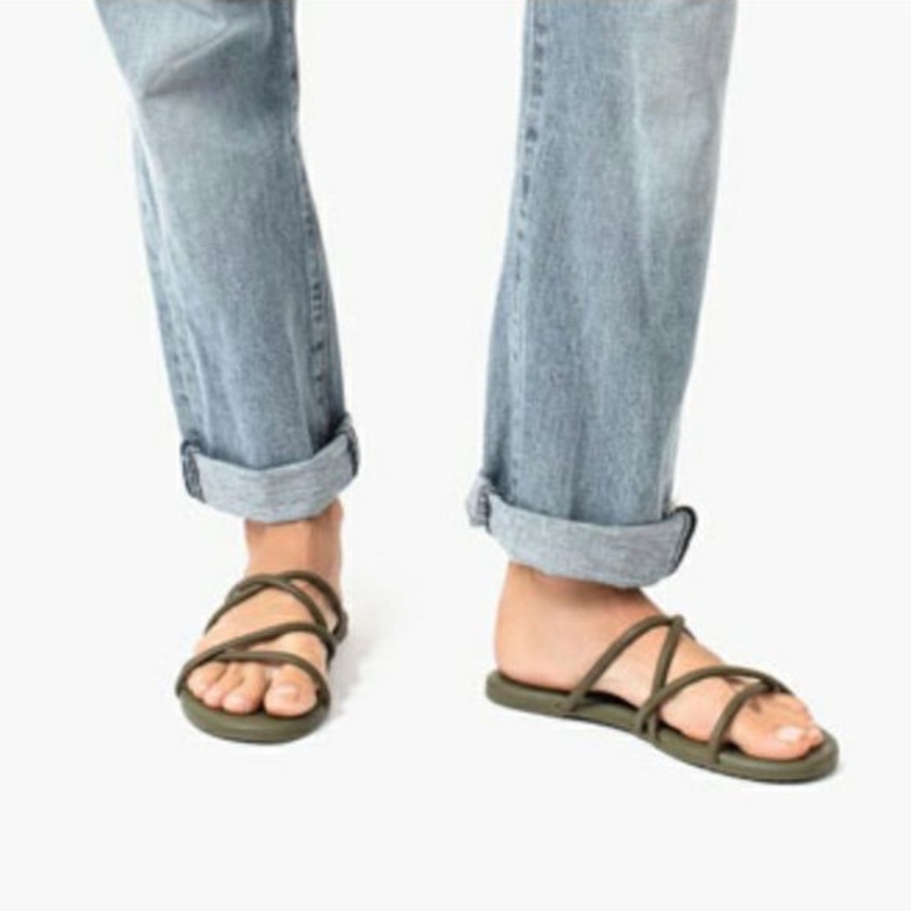 Tkees Sloan Slide Olive sandals size 8 EUC